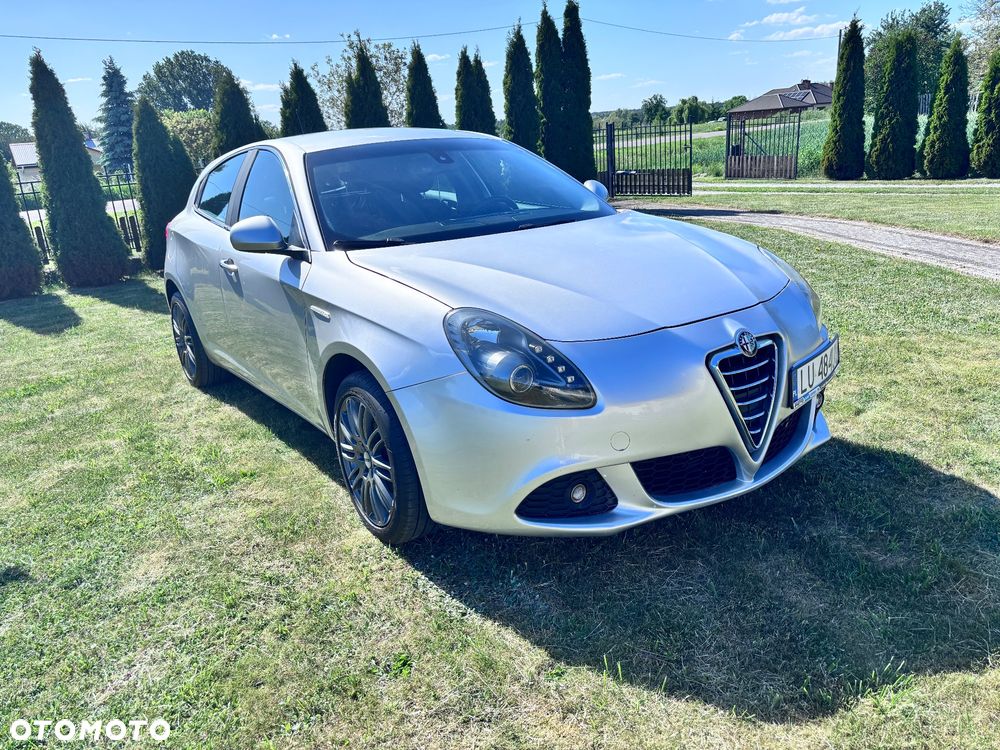 Alfa Romeo Giulietta 2.0 JTDM Distinctive - 1