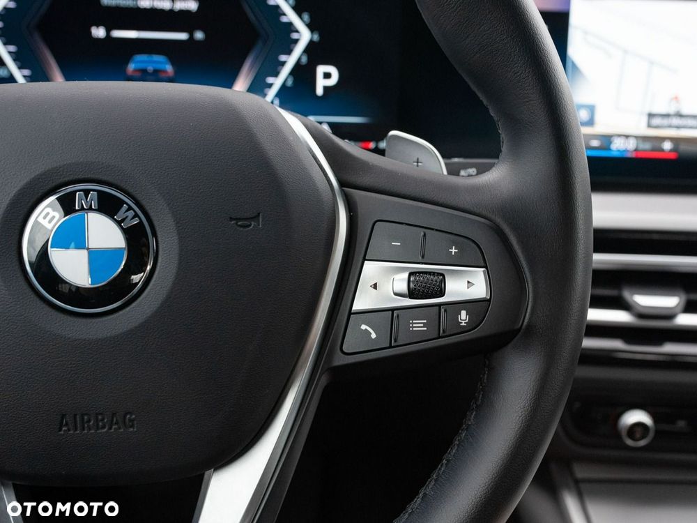 BMW Seria 3 318i - 15
