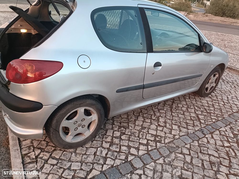 Peugeot 206 - 36