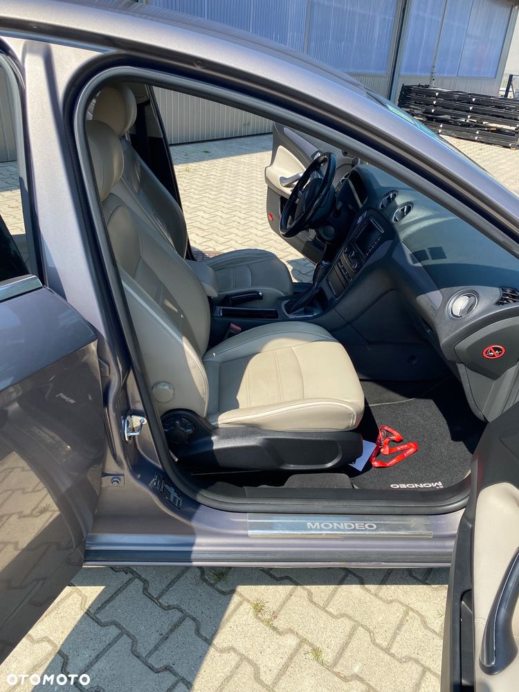 Ford Mondeo 2.0 EcoBoost Titanium - 12