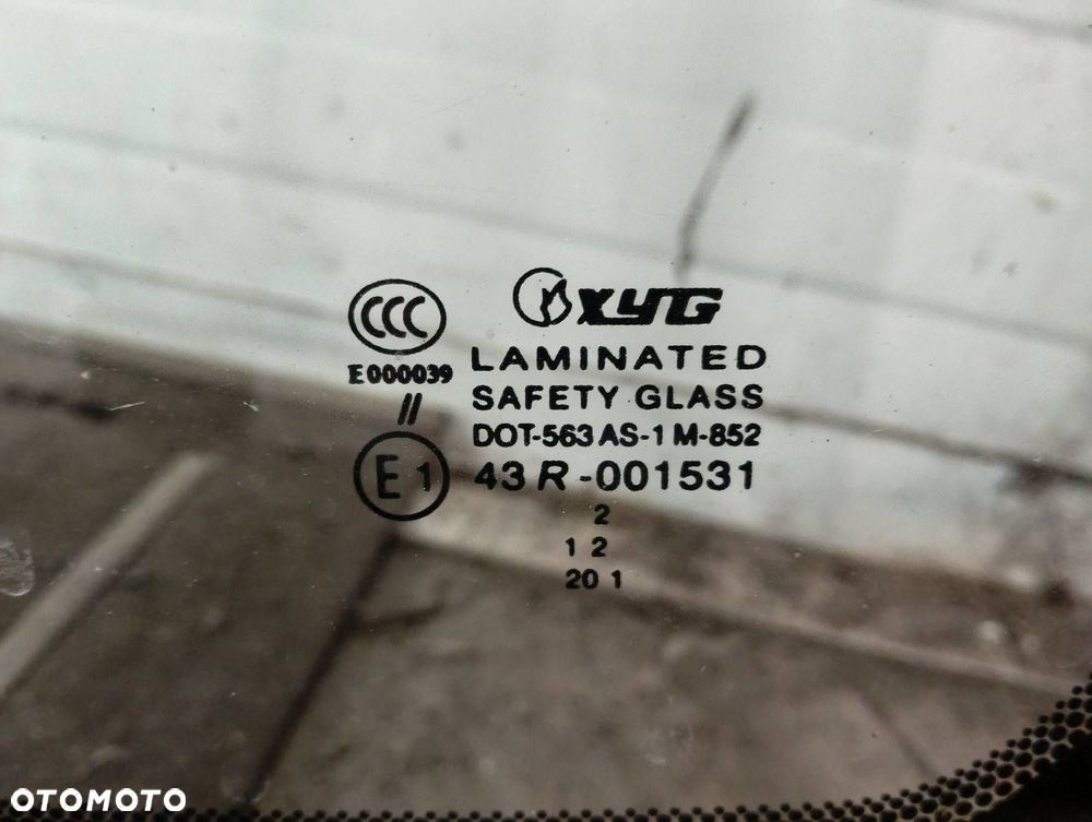 SZYBA CZOŁOWA PRZEDNIA TOYOTA YARIS II - 2