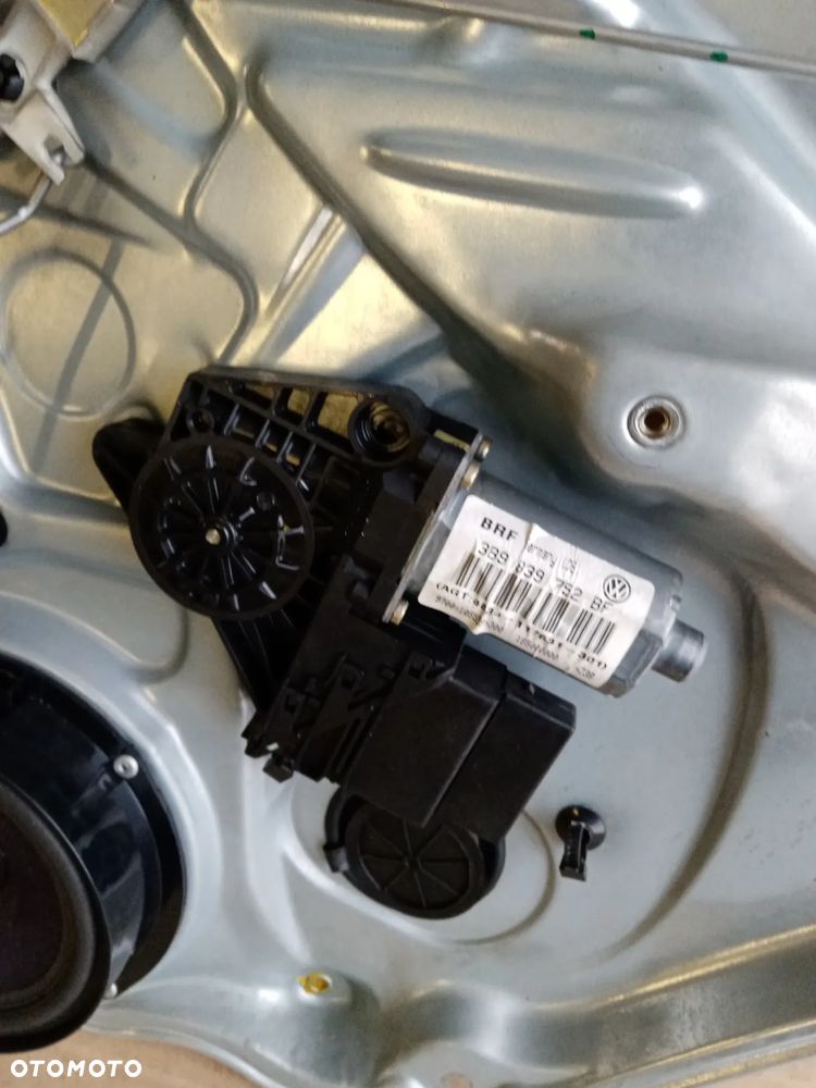 Mechanizm podnośnik szyby prawy tył VW Passat B5 Kombi 3B9839756C - 2