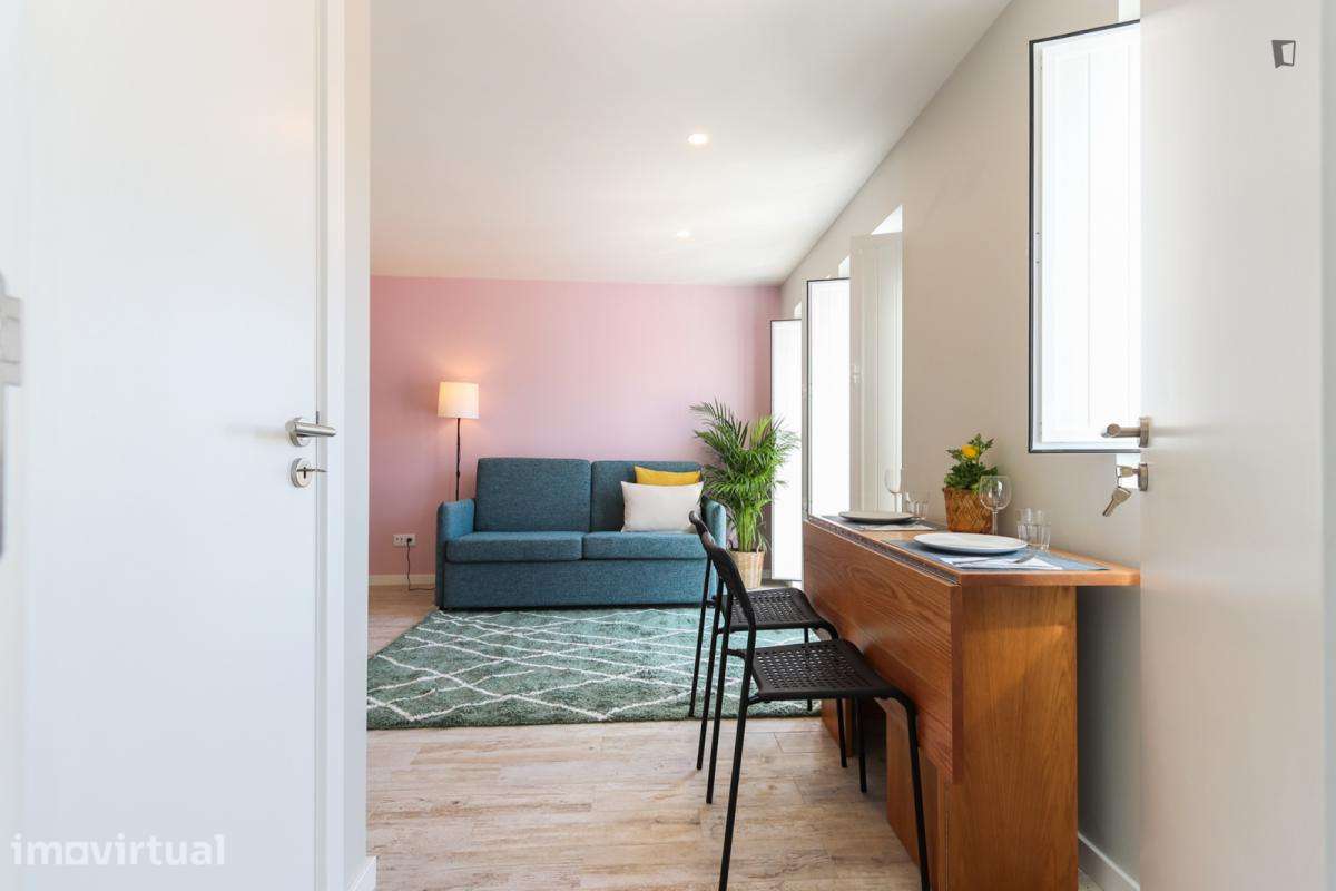Apartamento com 1 quartos - localizado em Ajuda Lisbon - Grande imagem: 2/17
