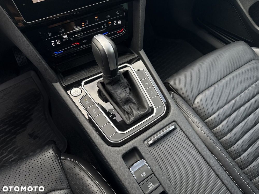 Volkswagen Passat Variant 2.0 TSI 4Mot Elegance DSG - 20