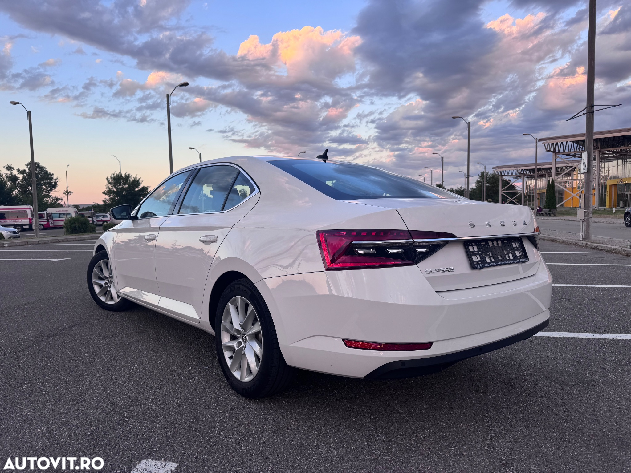 Skoda Superb 2.0 TDI Style - 20