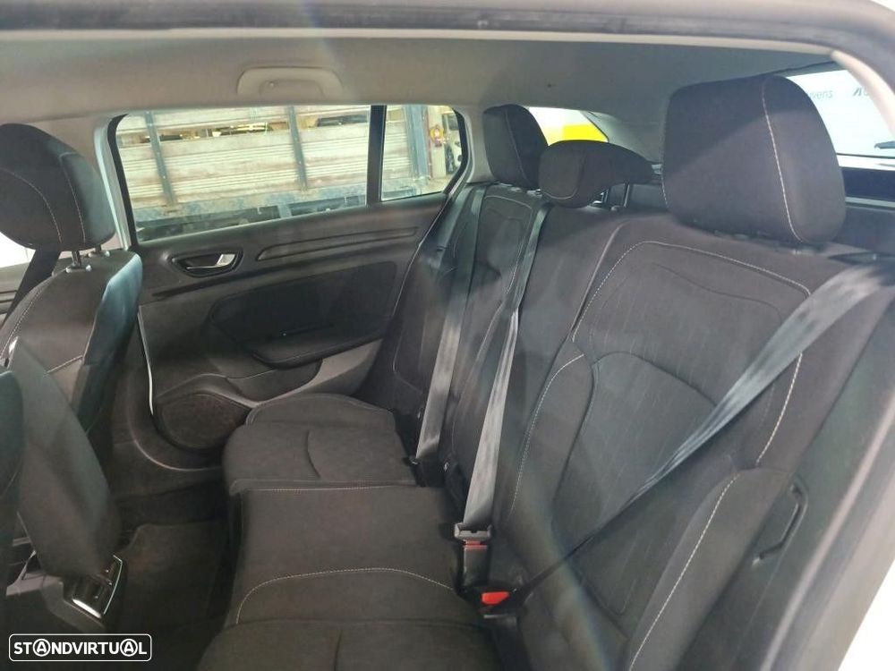 Renault Mégane Sport Tourer 1.5 dCi Limited - 4