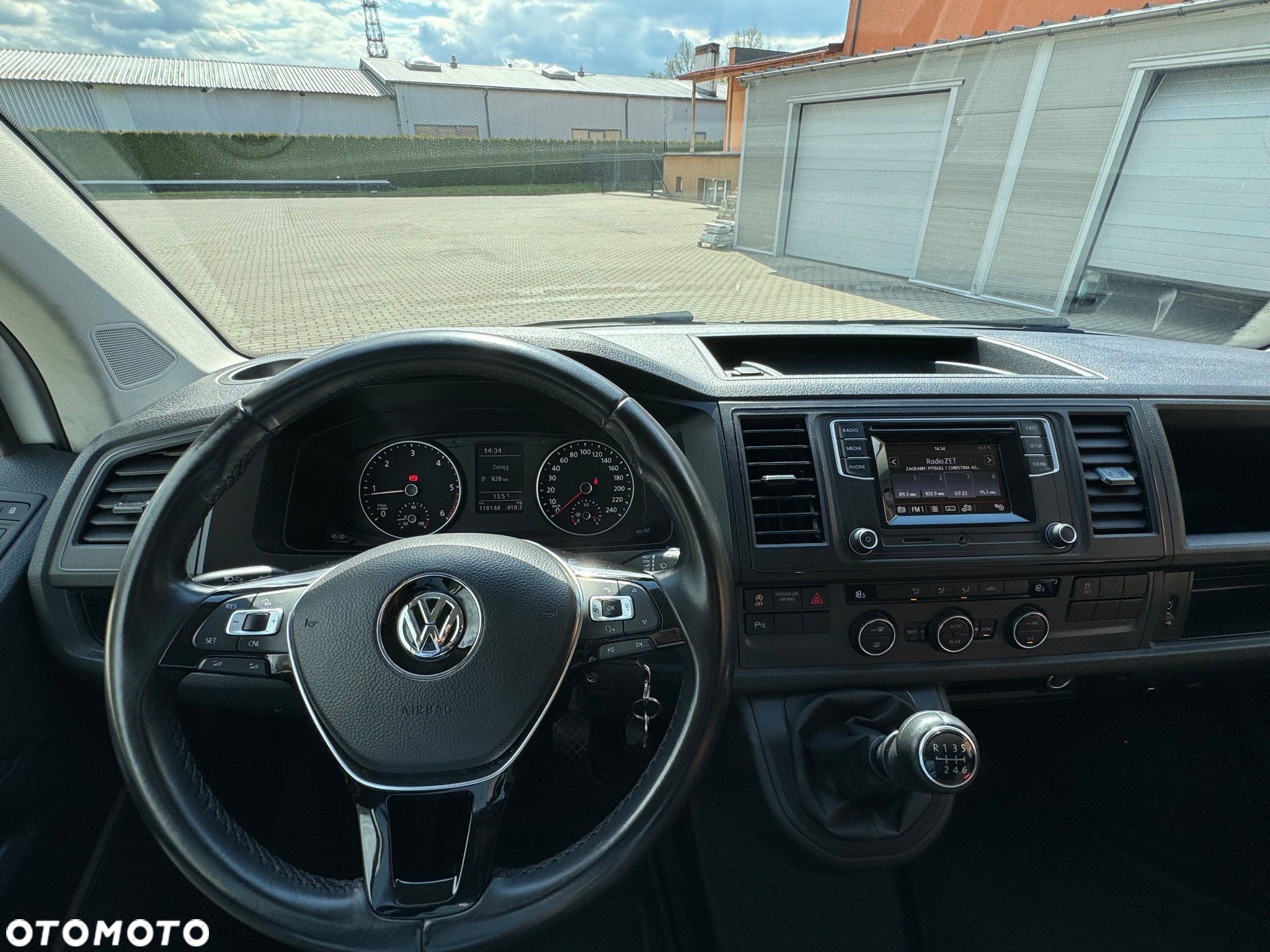 Volkswagen Caravelle 2.0 TDI L2 Comfortline - 11
