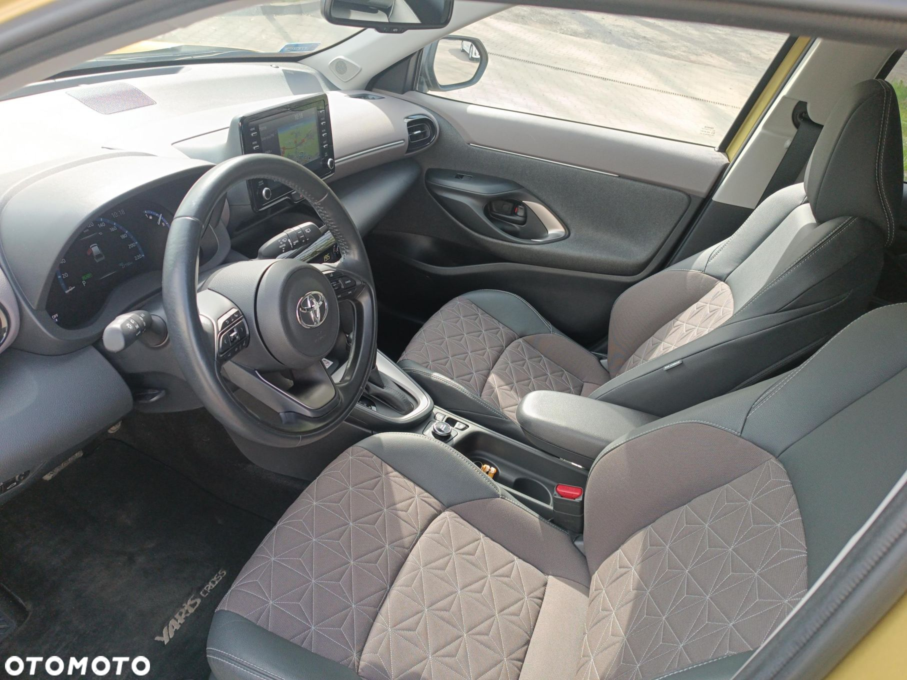 Toyota Yaris Cross Hybrid 1.5 Executive 4x4 - 15