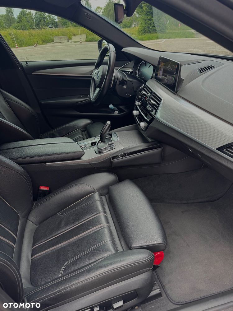 BMW Seria 5 520d xDrive M Sport sport - 14