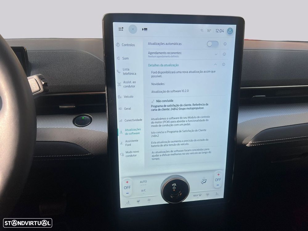 Ford Mustang Mach-E 75.7 kWh Premium AWD - 31