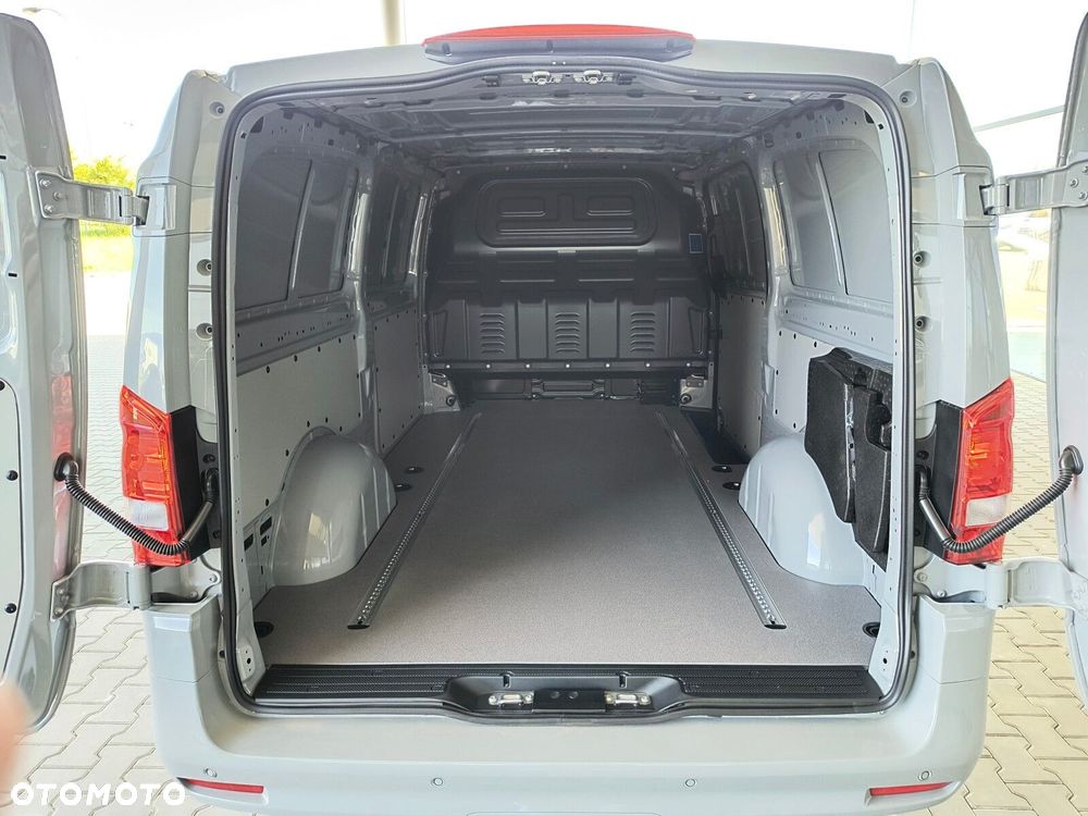 Mercedes-Benz Vito 116 4Matic Automat - 9