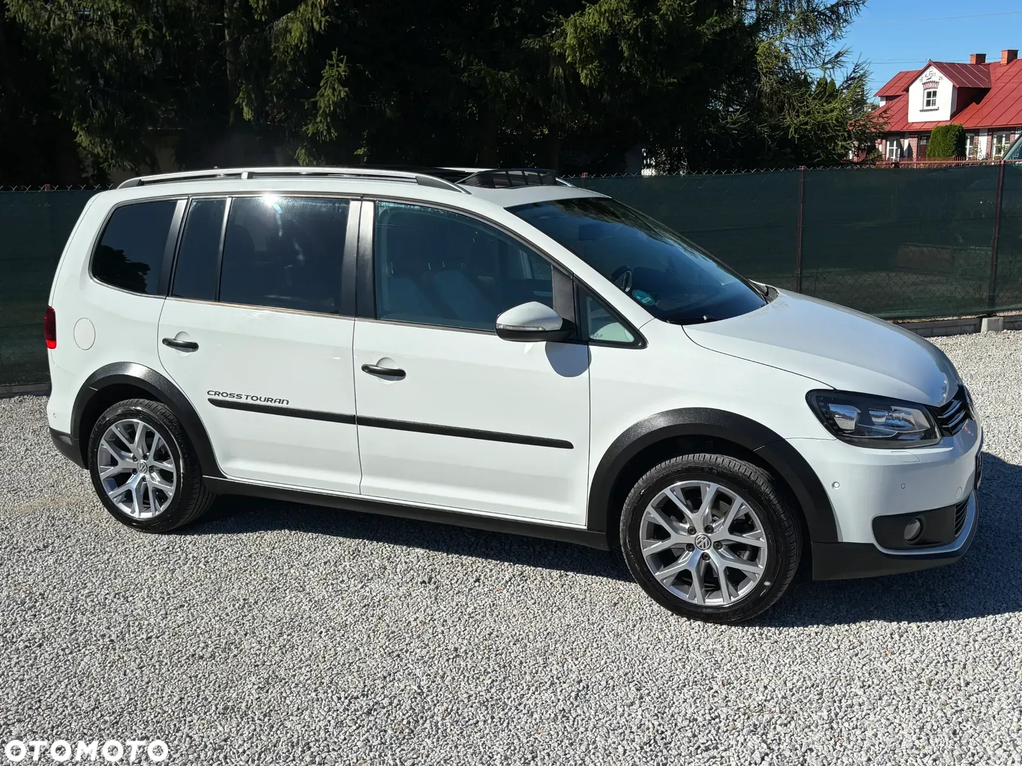 Volkswagen Touran 2.0 TDI DPF DSG Cross - 21