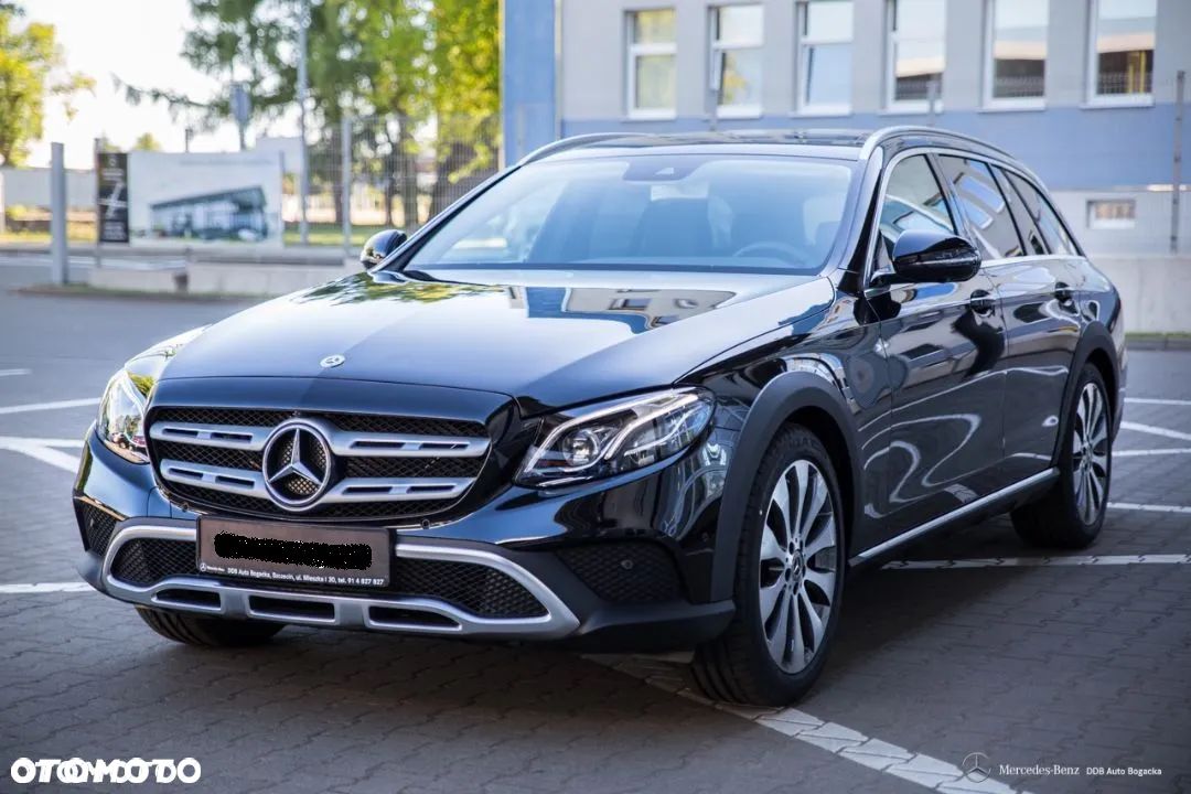 Mercedes-Benz Klasa E 220 d 4-Matic All-Terrain - 1