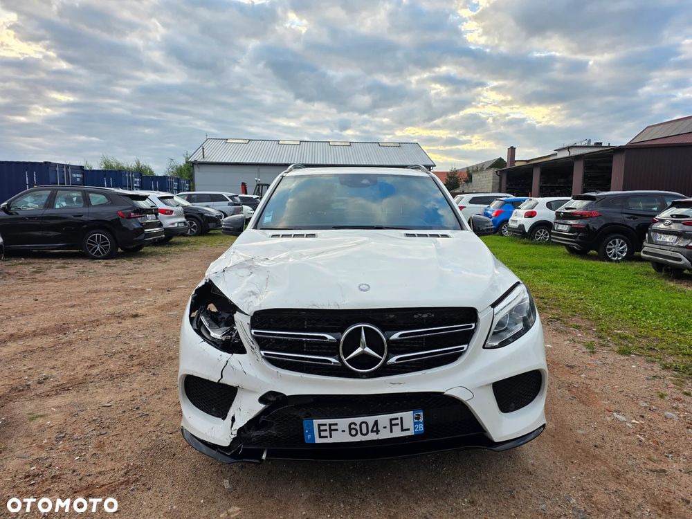 Mercedes-Benz GLE 350 d 4Matic 9G-TRONIC AMG Line - 3