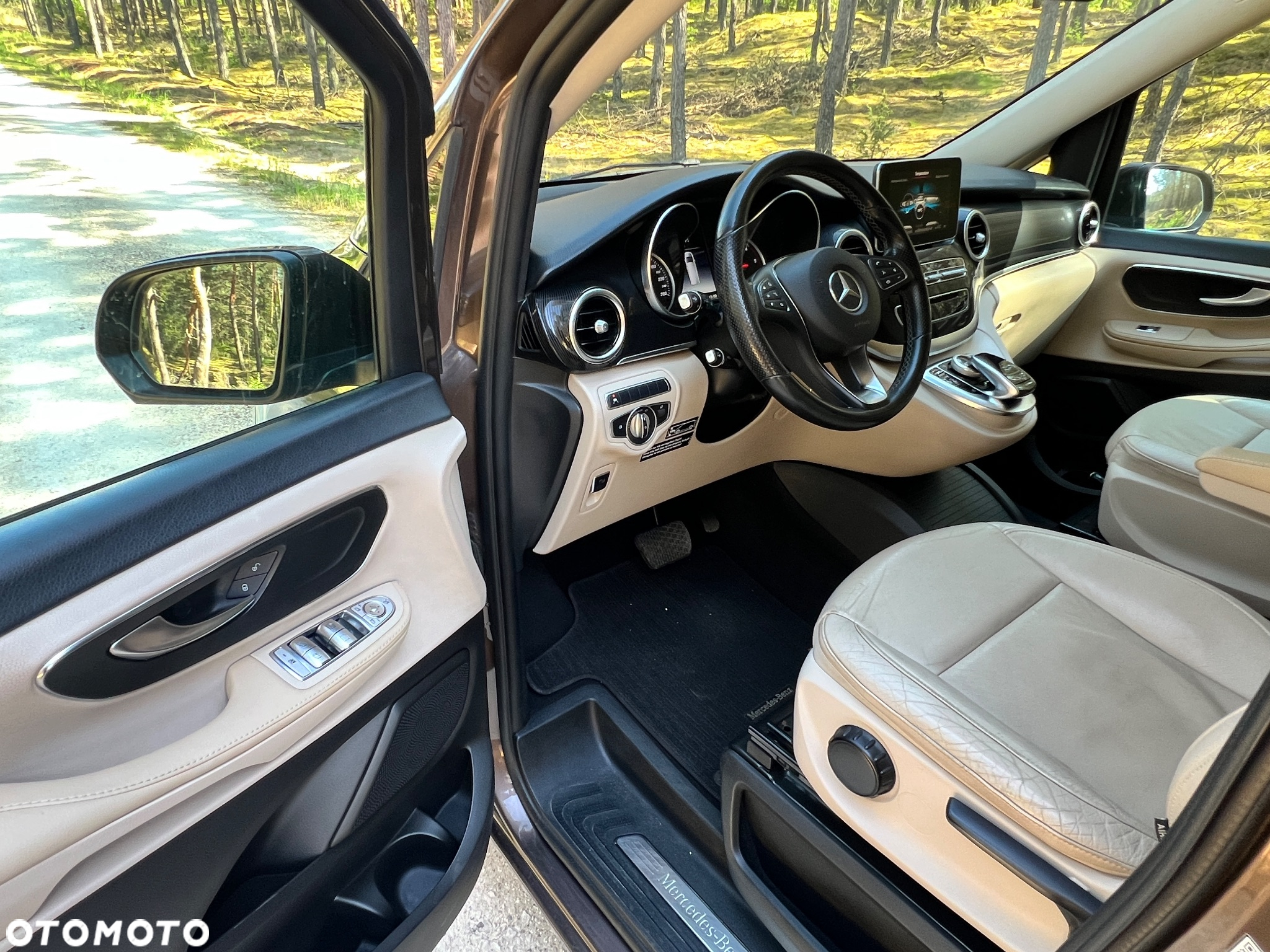 Mercedes-Benz Klasa V 250 (BlueTEC) d Avantgarde 7G-Tronic (d³ugi) - 27