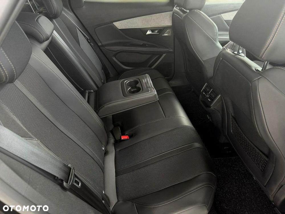 Peugeot 3008 - 21