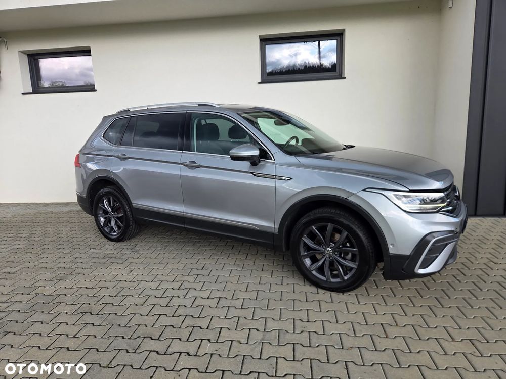 Volkswagen Tiguan Allspace - 16