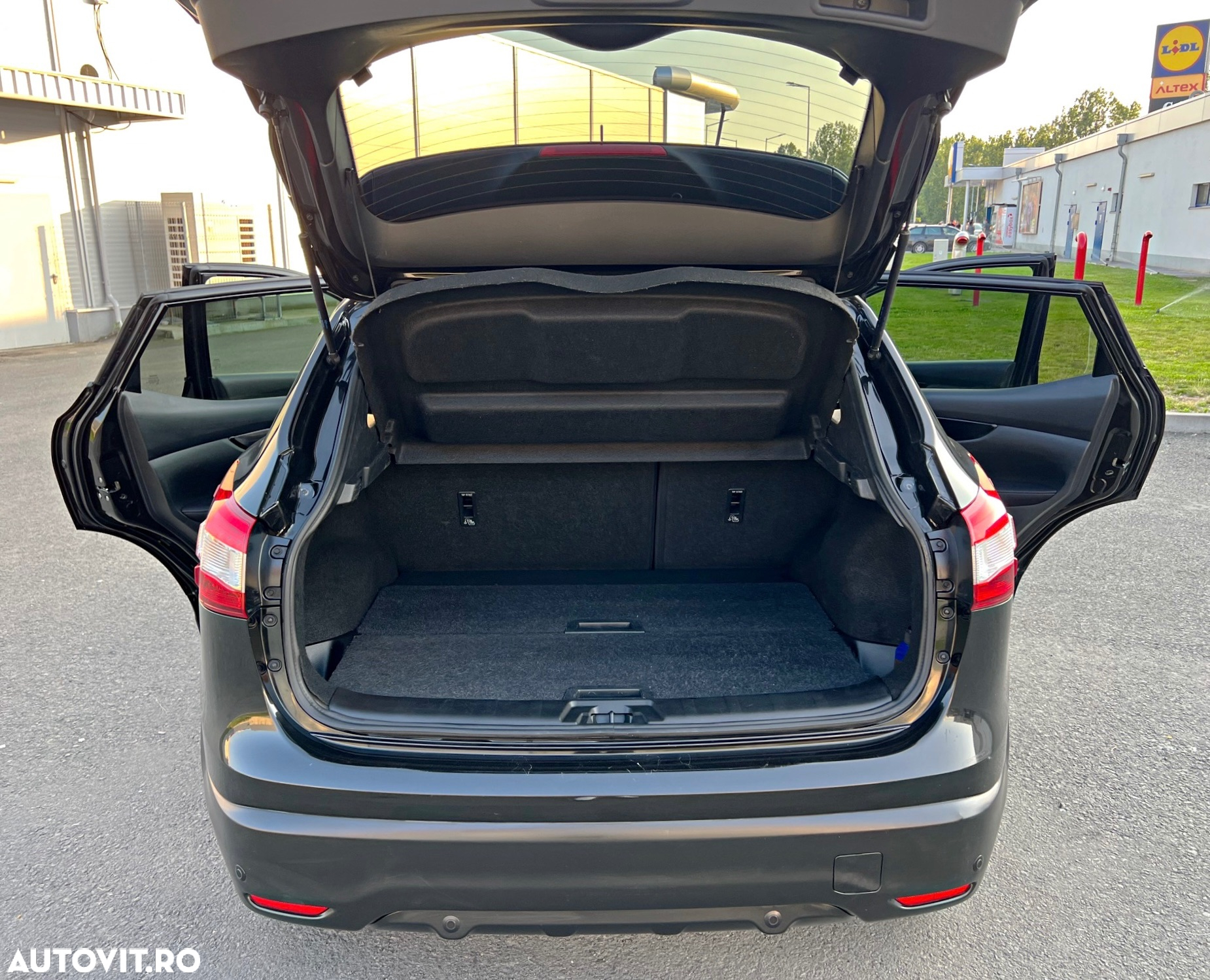 Nissan Qashqai 1.6 DCI TEKNA - 13