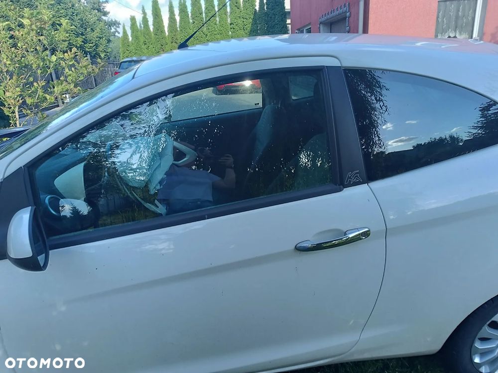 Ford KA 1.2 Titanium+ - 3