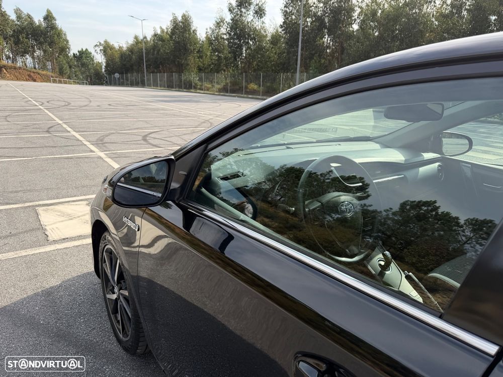 Toyota Auris 1.8 HSD Comfort +P.Techno+P.Sport - 21