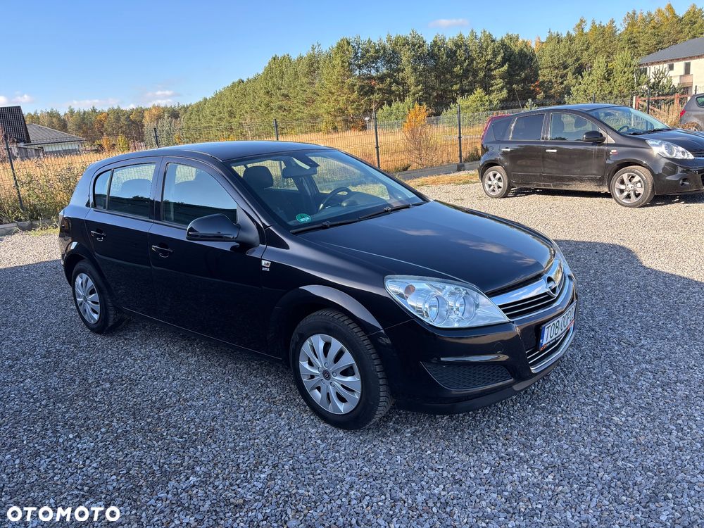 Opel Astra 1.6 Edition 111 Jahre - 1