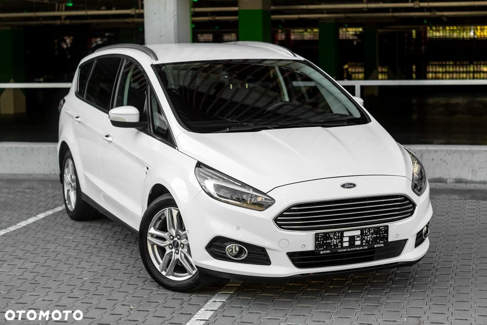 Ford S-Max - 10