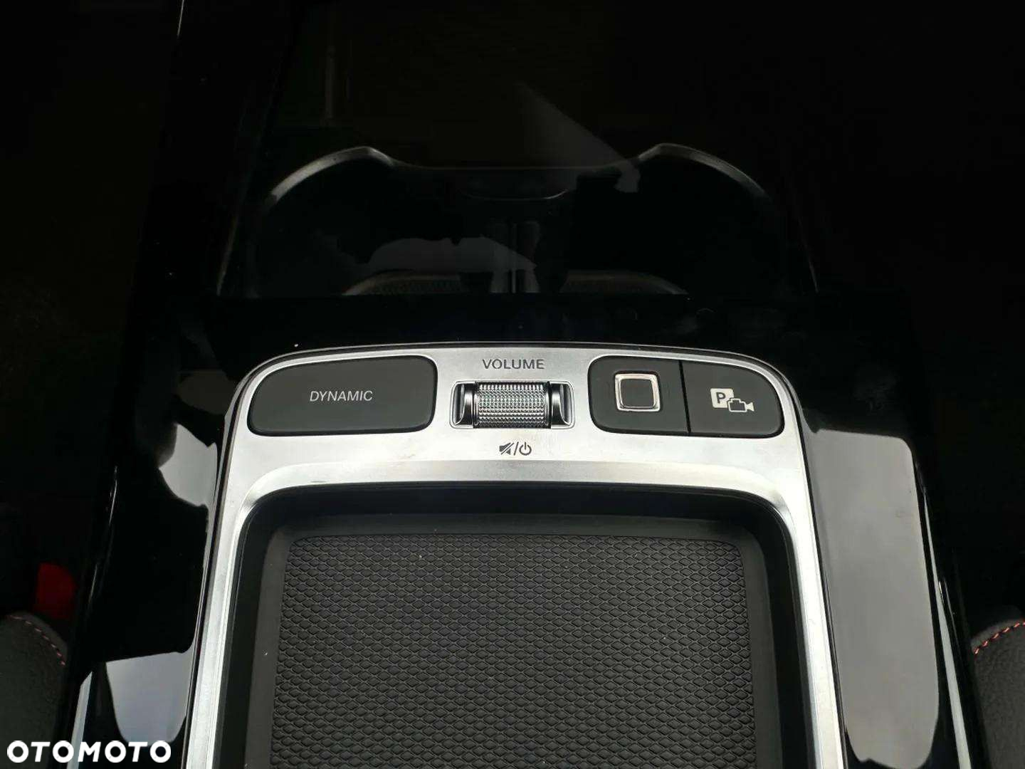 Mercedes-Benz CLA - 15