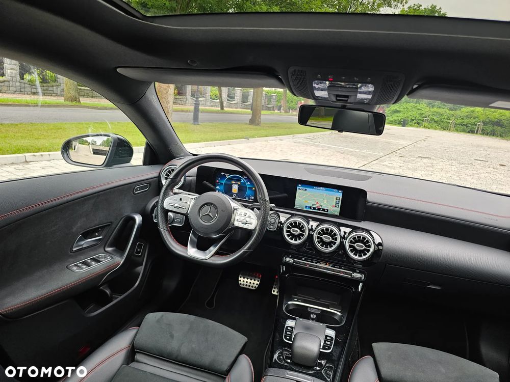 Mercedes-Benz CLA 250 AMG Line 7G-DCT - 34