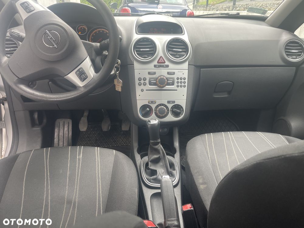 Opel Corsa 1.4 16V Enjoy - 5