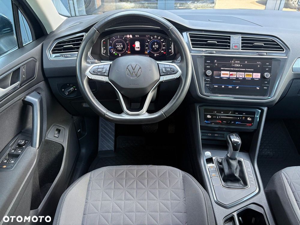 Volkswagen Tiguan - 11