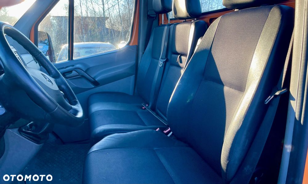 Mercedes-Benz Sprinter - 4