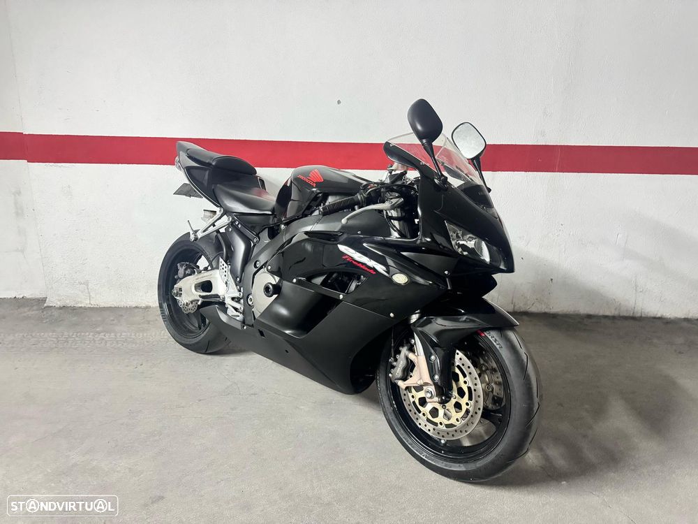 Honda CBR 1000 RR - 18