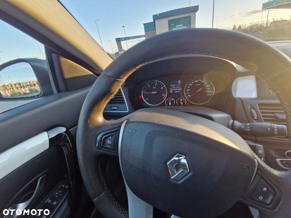 Renault Laguna 2.0 dCi Monaco GP - 15