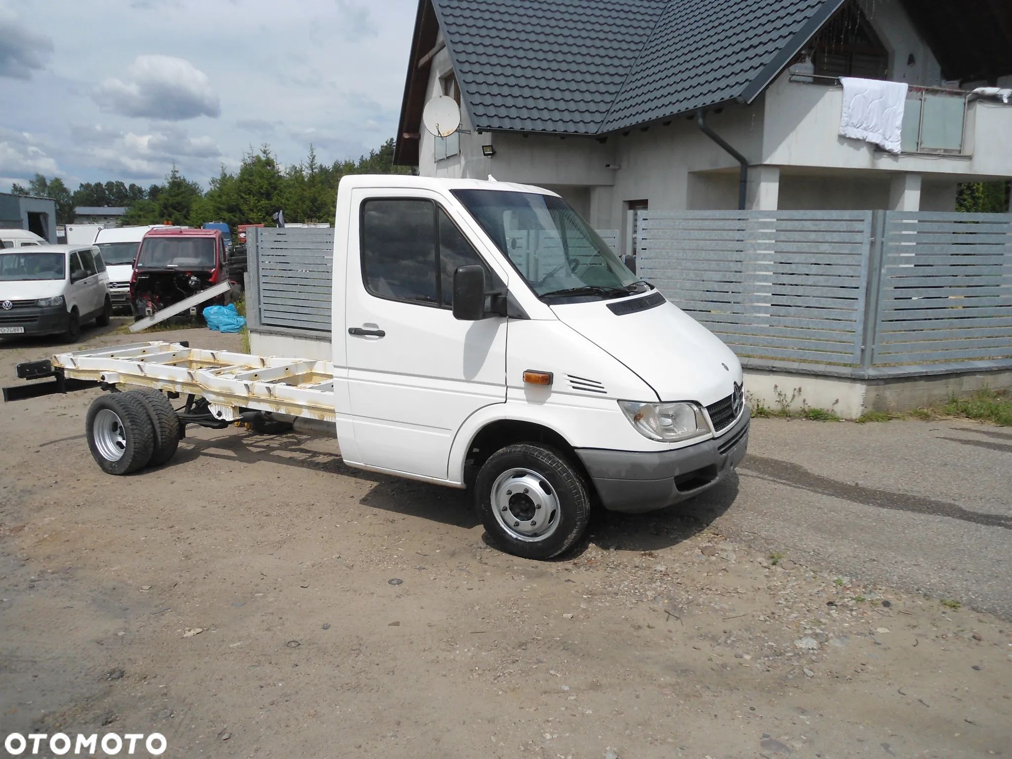 Mercedes-Benz Sprinter - 1