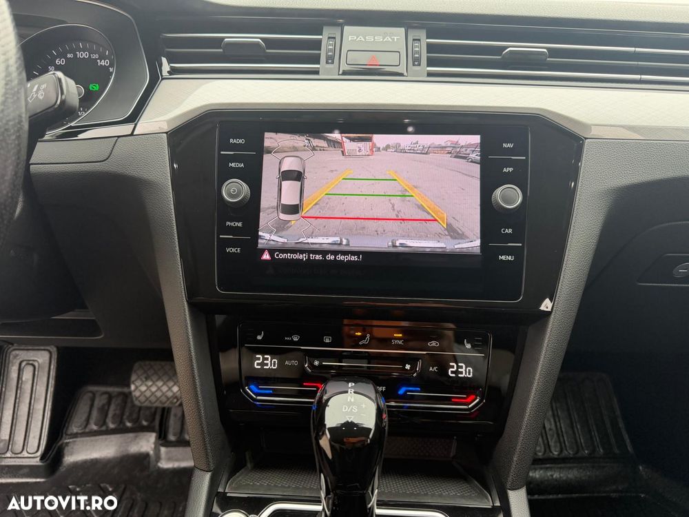 VOLKSWAGEN Passat 2022 — imagine 10