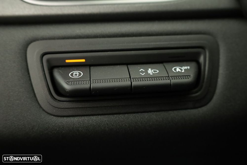 Renault Captur 1.0 TCe Techno Bi-Fuel - 18