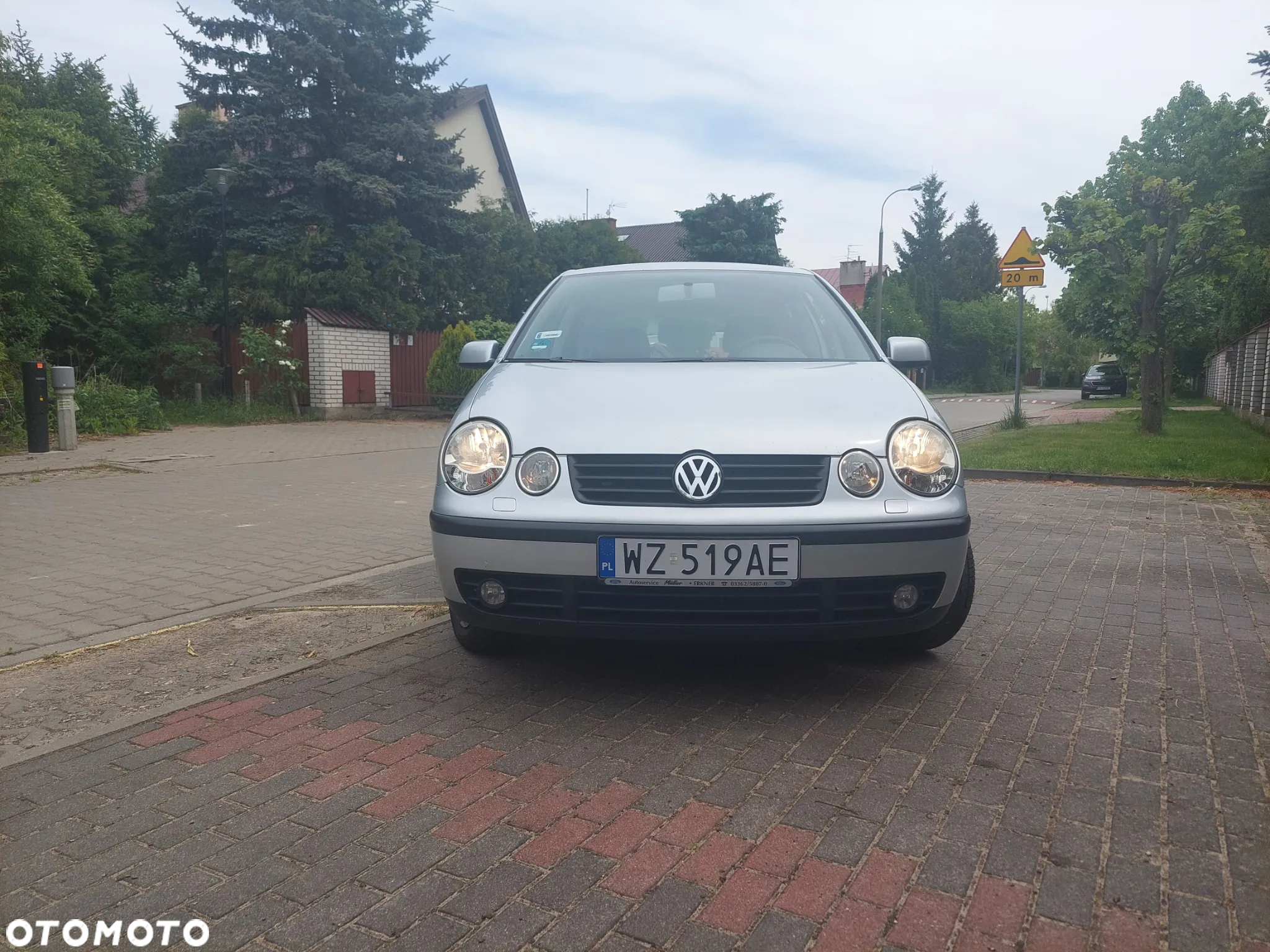 Volkswagen Polo 1.4 16V Comfortline - 2