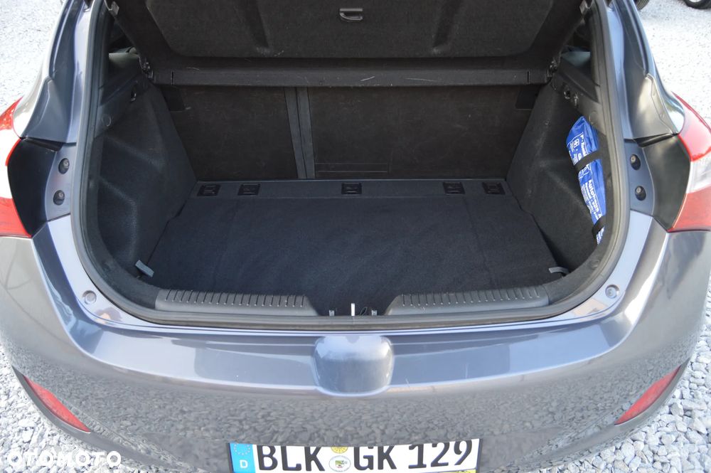 Hyundai i30 blue 1.6 GDI YES Gold - 7