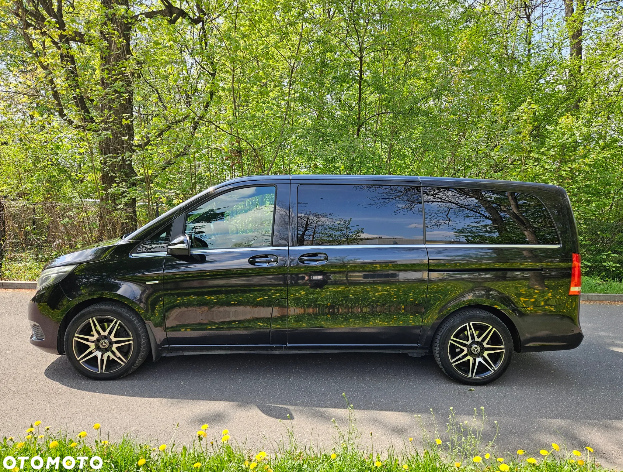 Mercedes-Benz Klasa V 220 (BlueTEC) d Avantgarde 7G-Tronic (d³ugi) - 4