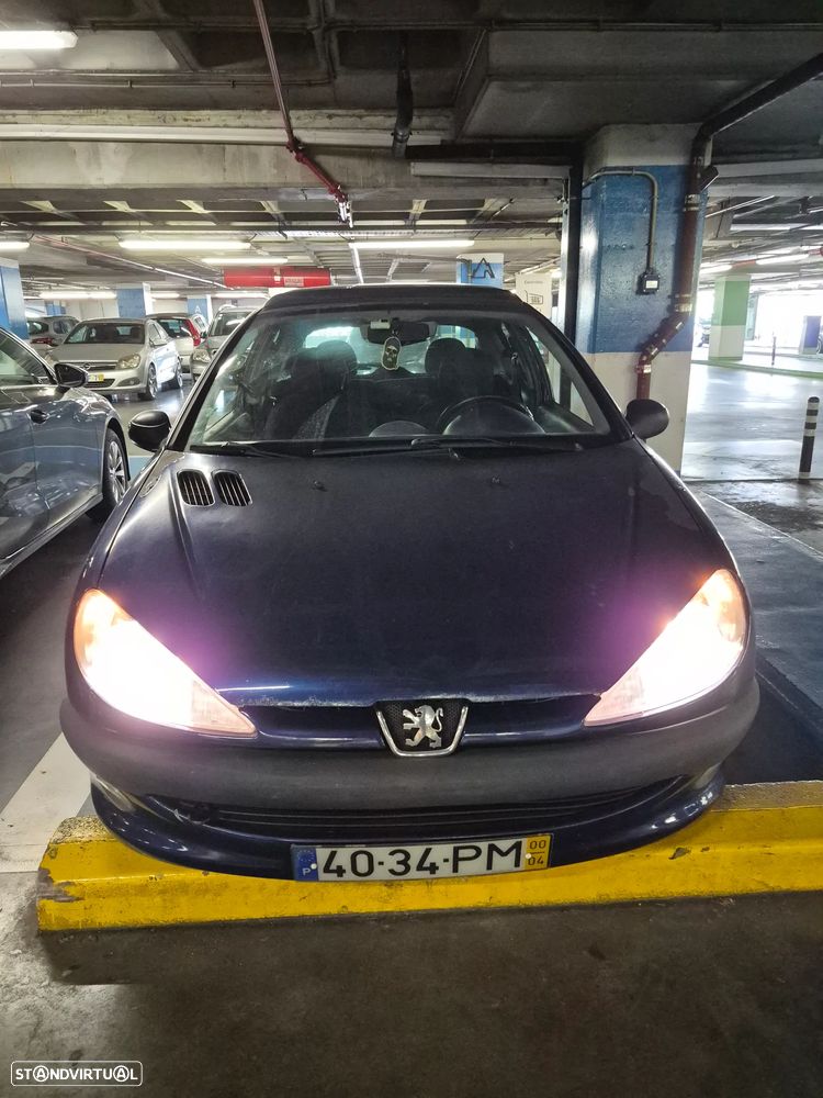 Peugeot 206 1.1 XT - 1