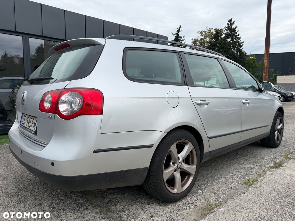 Volkswagen Passat 1.9 TDI DPF Trendline - 8