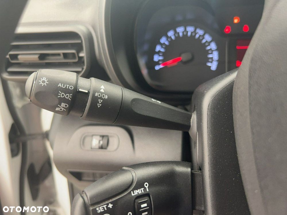 Toyota Proace City - 25