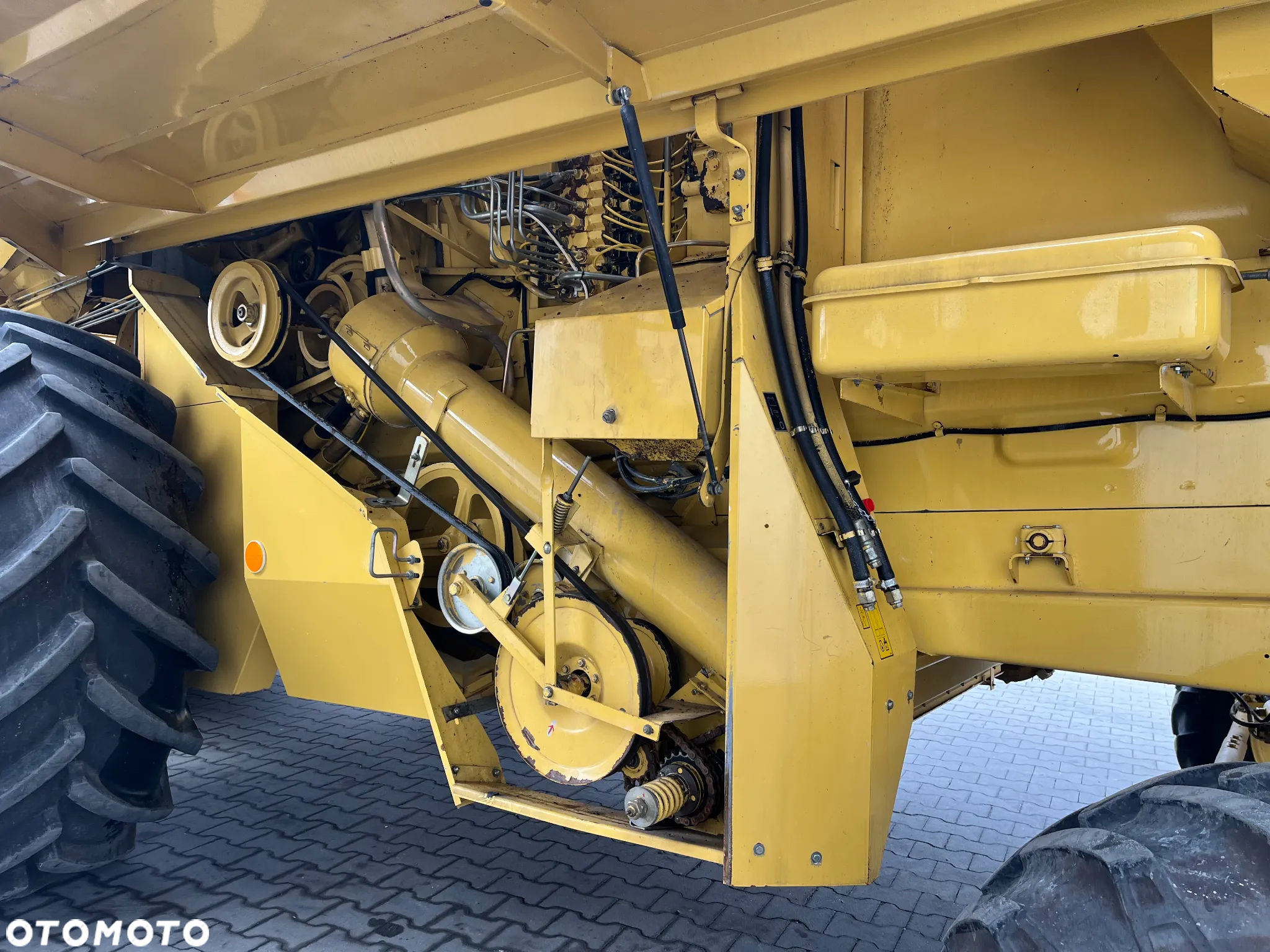 New Holland TX 66 - 8