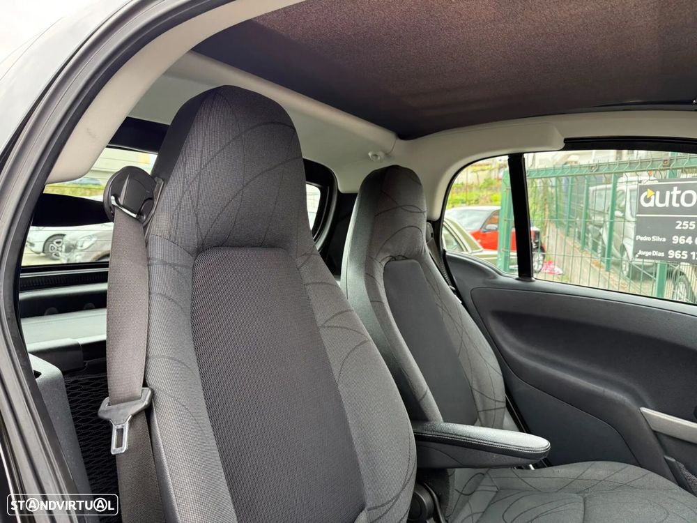 Smart ForTwo Coupé 1.0 mhd Passion 71 - 28