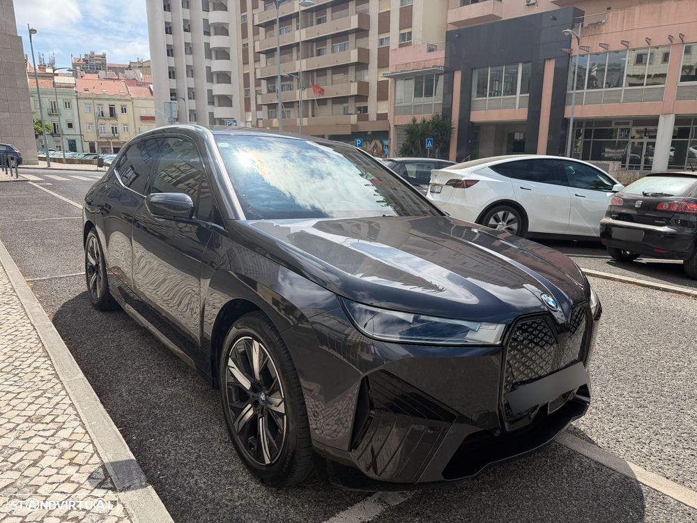 BMW iX xDrive 40 Pack Desportivo - 6