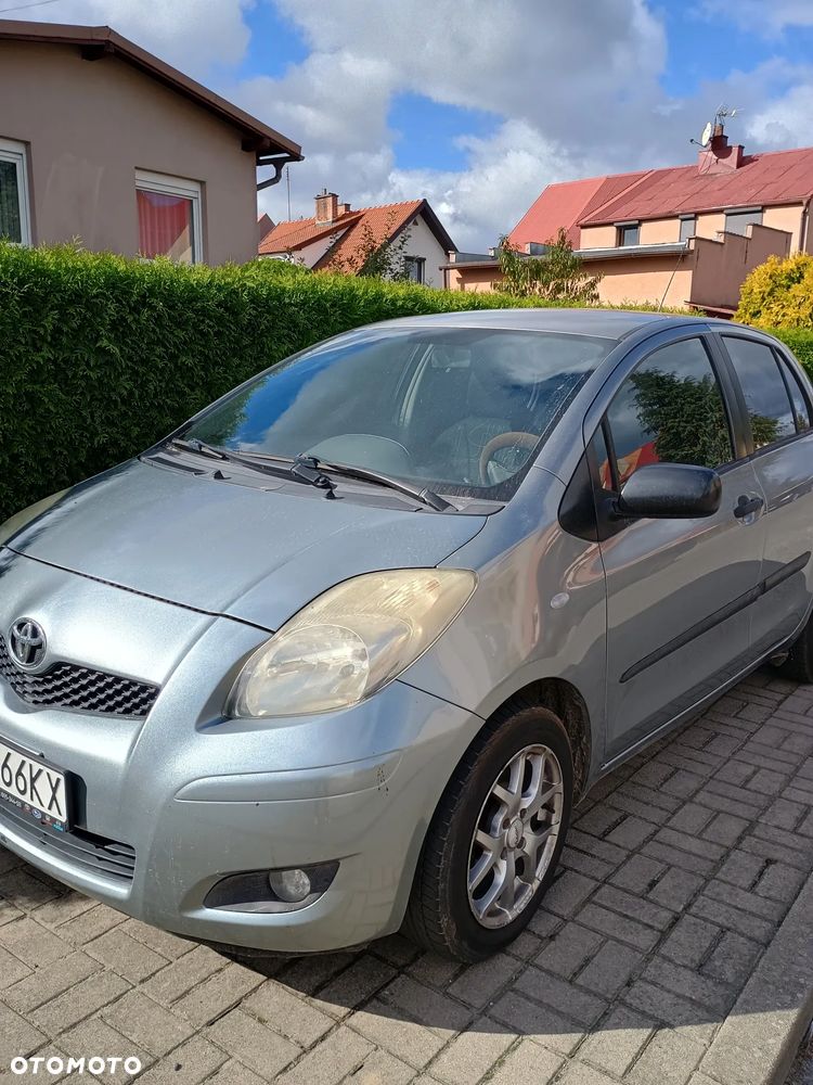 Toyota Yaris - 6