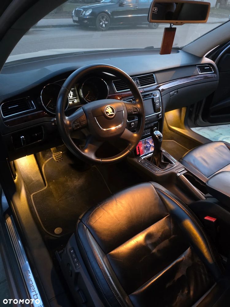 Skoda Superb 1.8 TSI Elegance - 11
