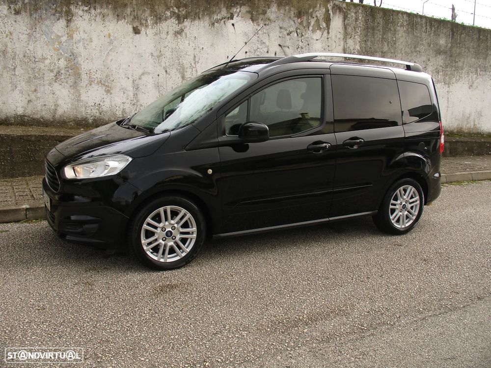 Ford Tourneo Courier 1.0 EcoBoost Titanium - 1