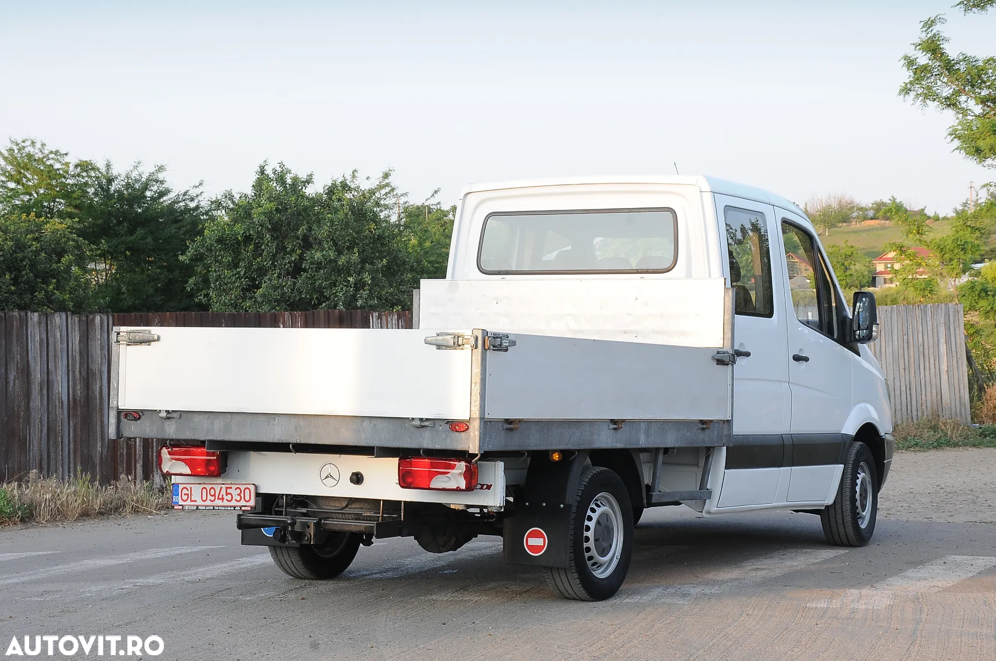 Mercedes-Benz Sprinter - 11