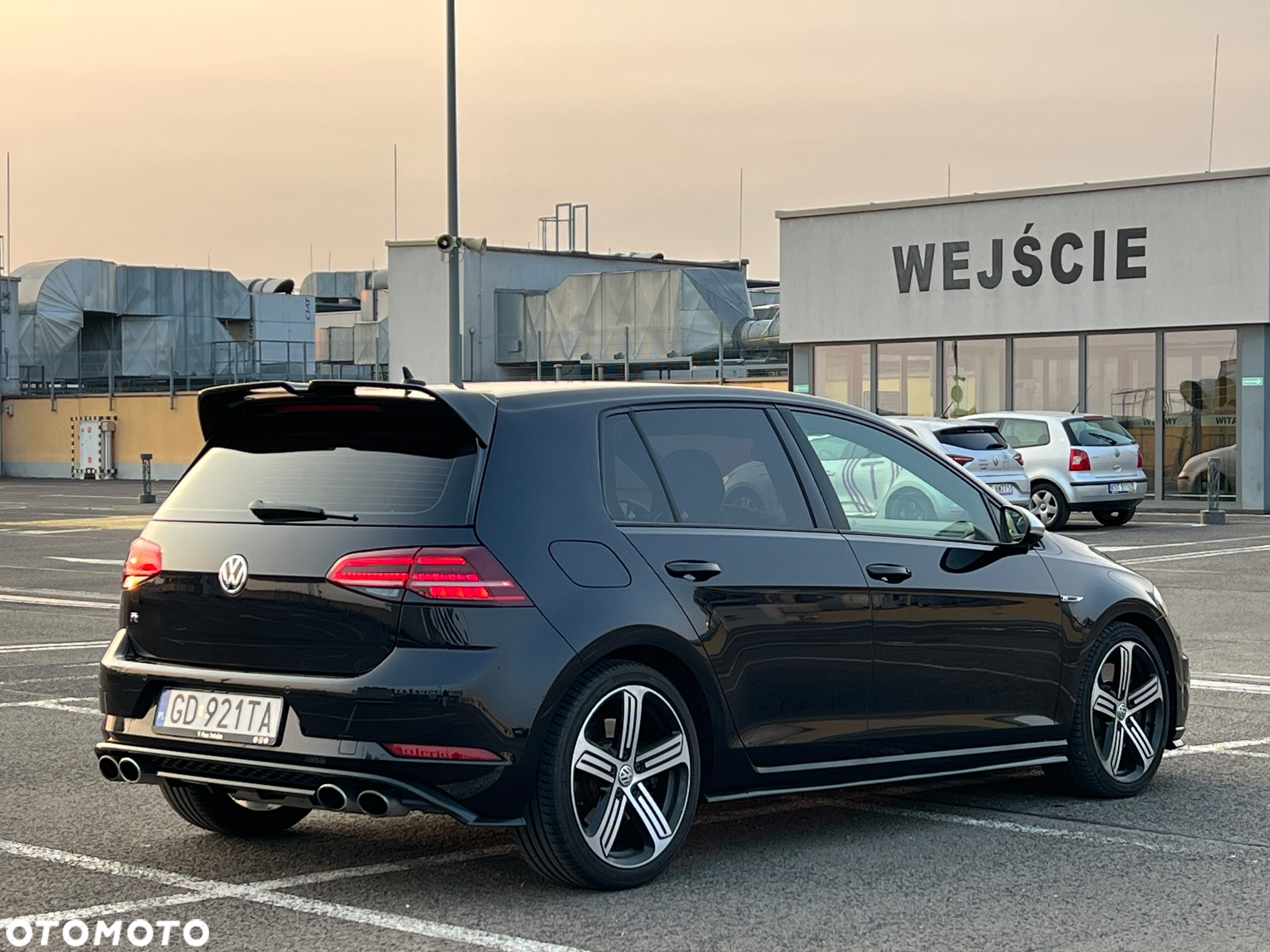 Volkswagen Golf VII 2.0 TSI BMT 4Mot R DSG - 5